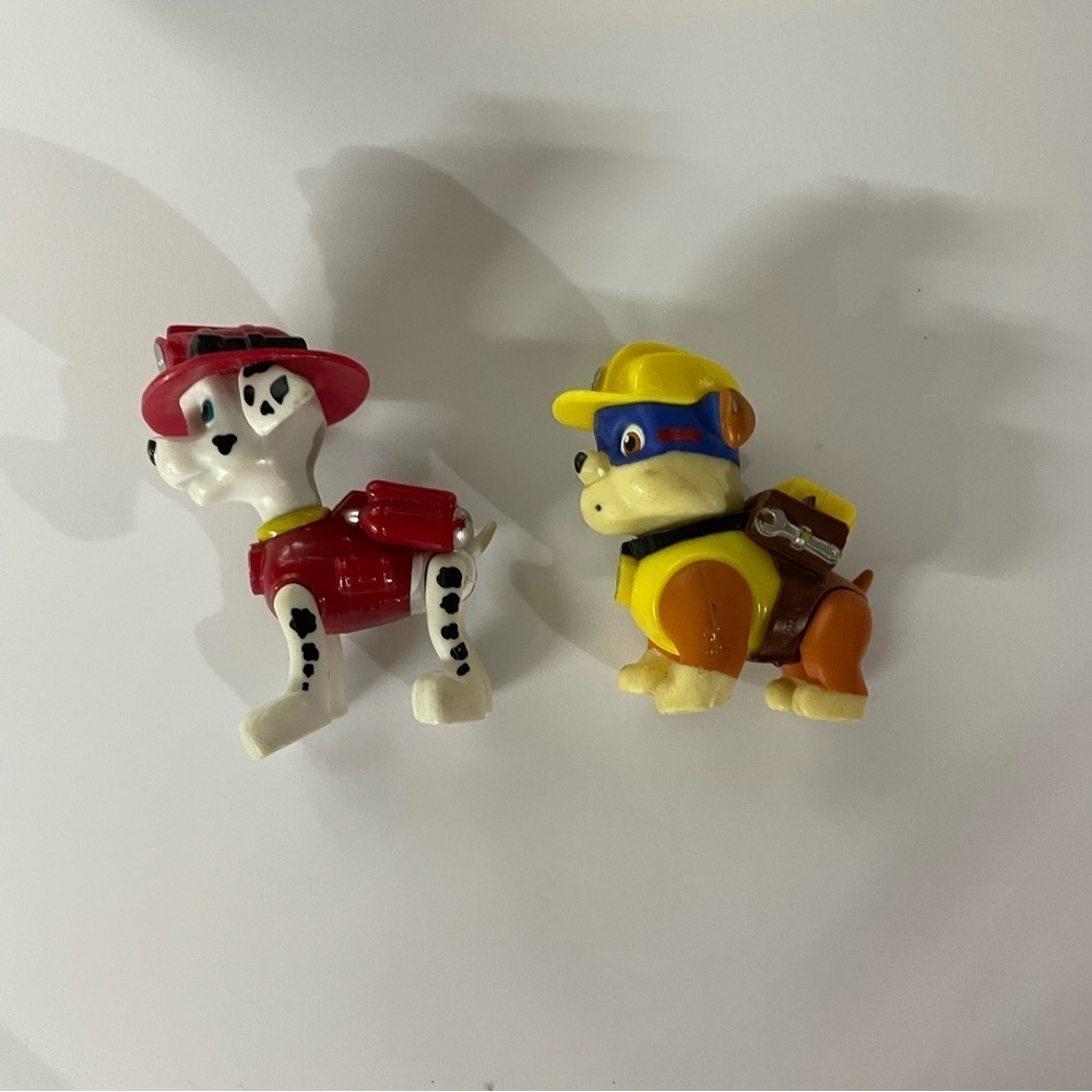 Paw Patrol Red and Yellow Action Figures Playset - Picture 3 of 10